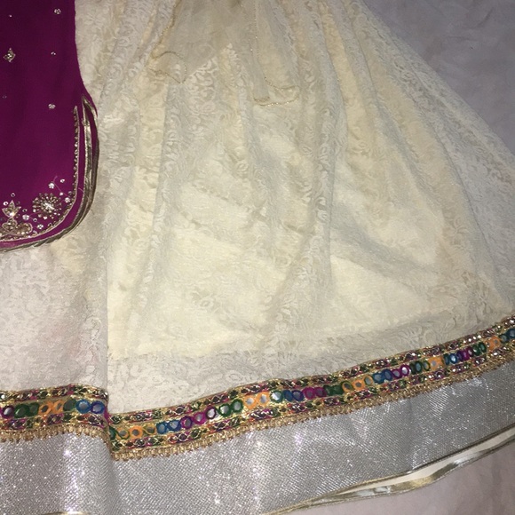 Beautiful Bollywood lahnga Set size 6 - Picture 5 of 8